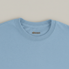 Détail du col du T-shirt Light Blue