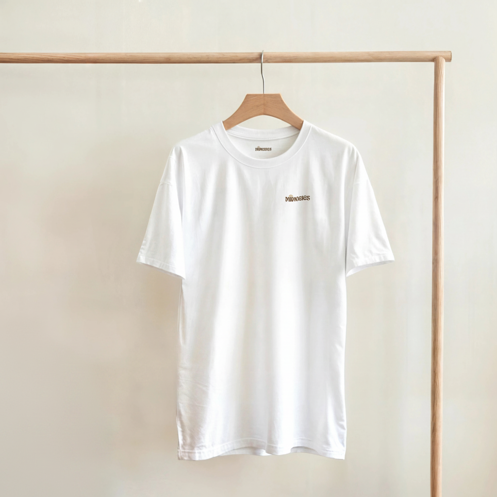 Vue de face du T-shirt blanc